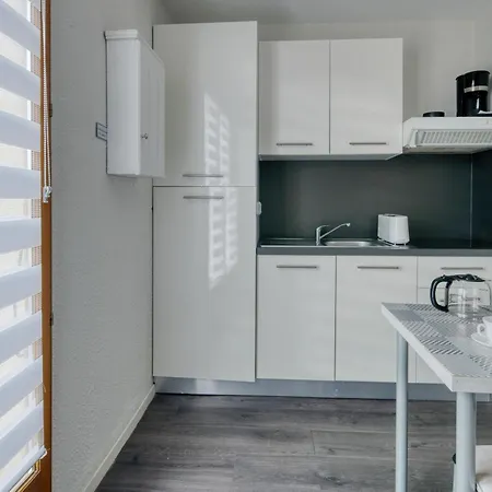 Le Laurier Apartment *