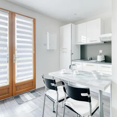 Le Laurier Apartment *